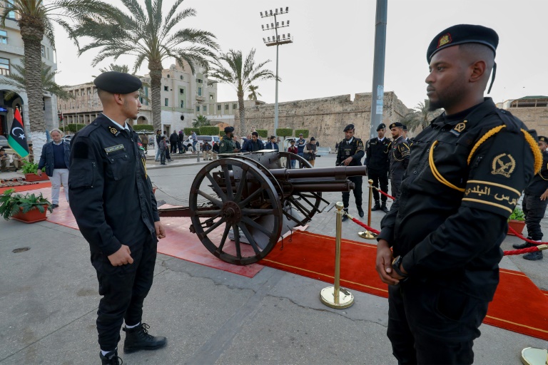 Libya Revives Cannon Salute To Break Ramadan Fast